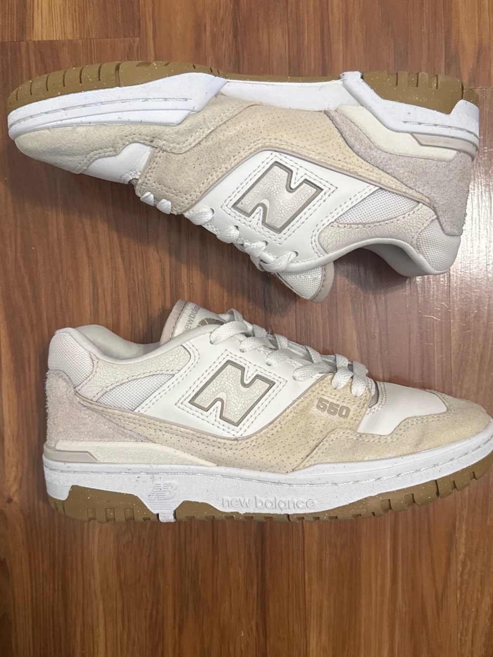 New Balance Cream & White 550 Low-Top Sneakers